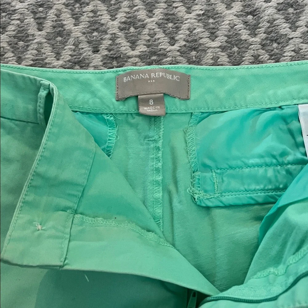 Banana Republic Green Women's Shorts Size 8